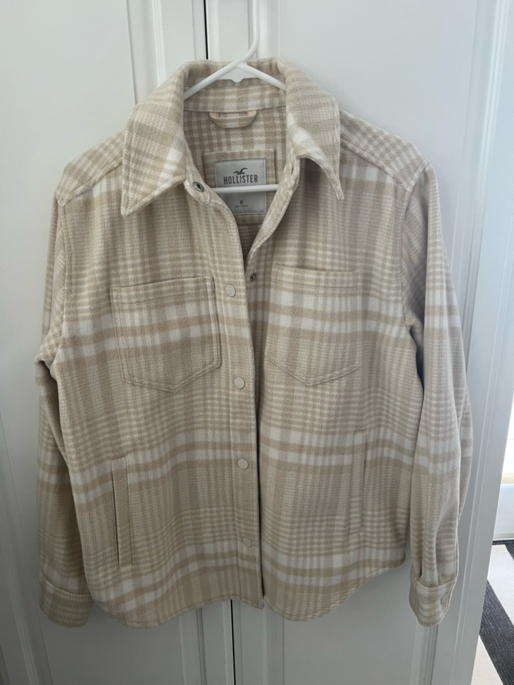 Hollister Beige & White Plaid Button Shacket
